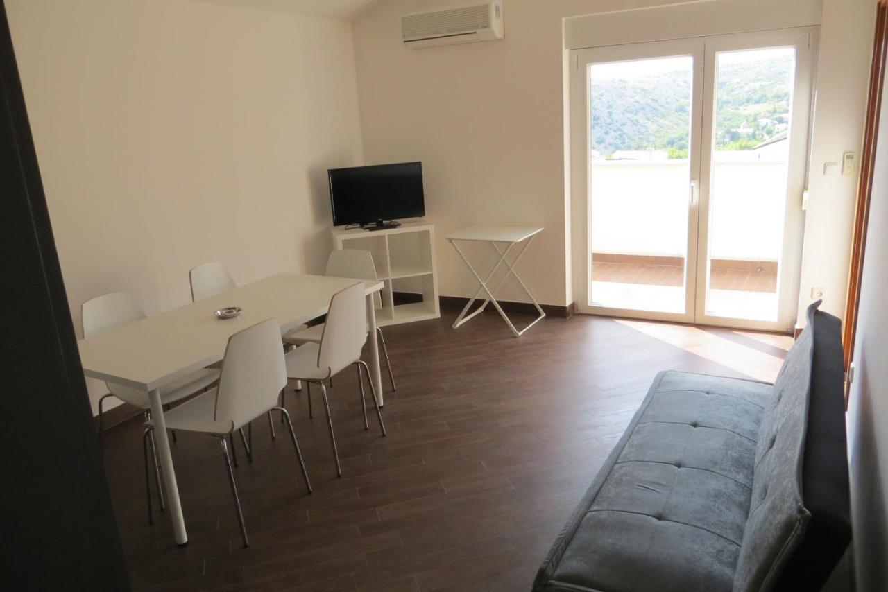 Mungos Apartment Cesarica Exterior foto