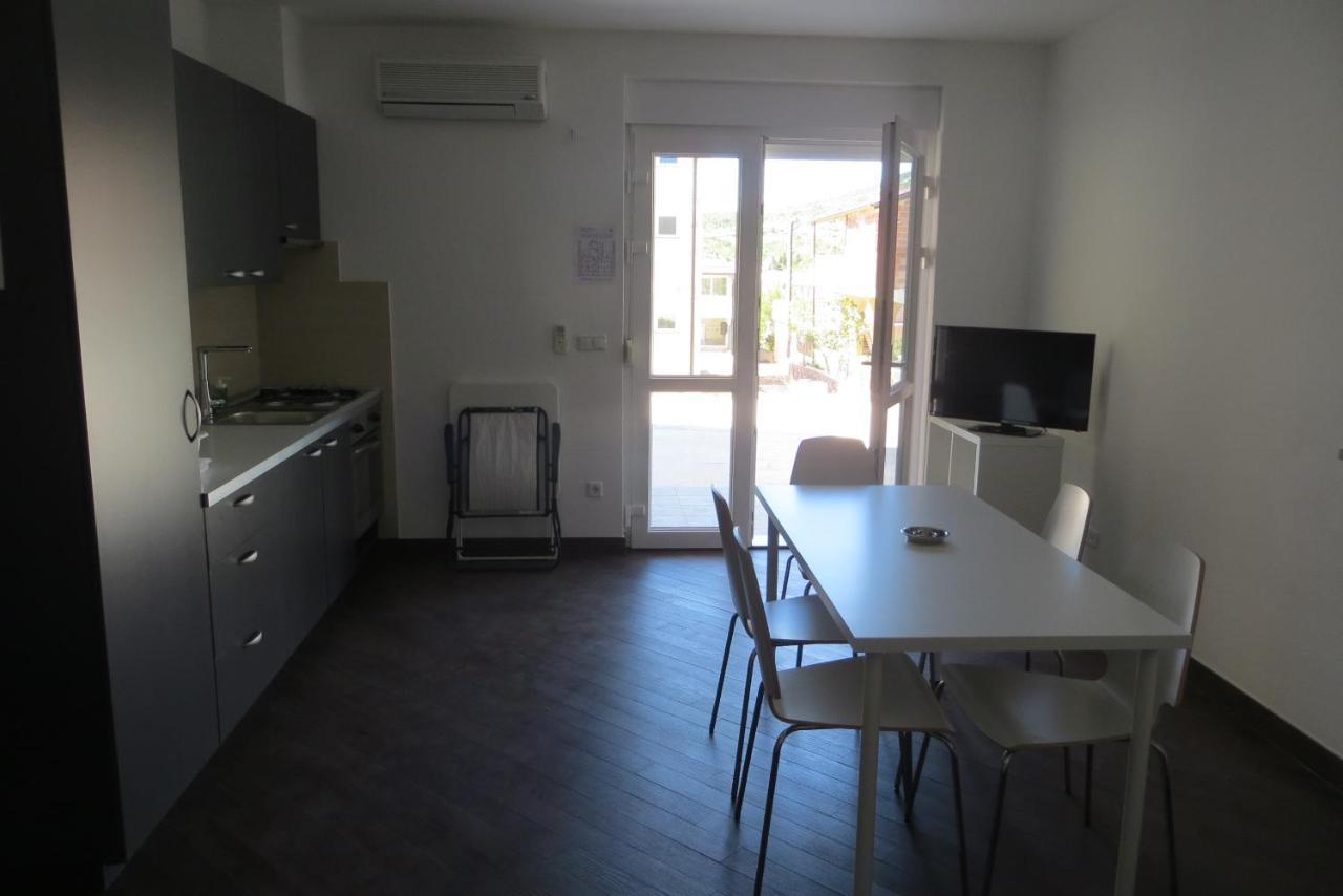 Mungos Apartment Cesarica Exterior foto